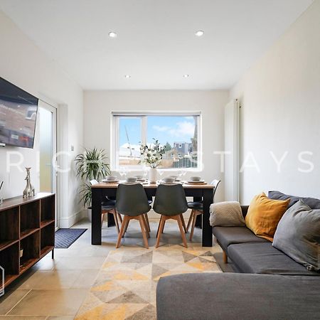 Watford Large 5Br Home - Contractors & Families Ngoại thất bức ảnh