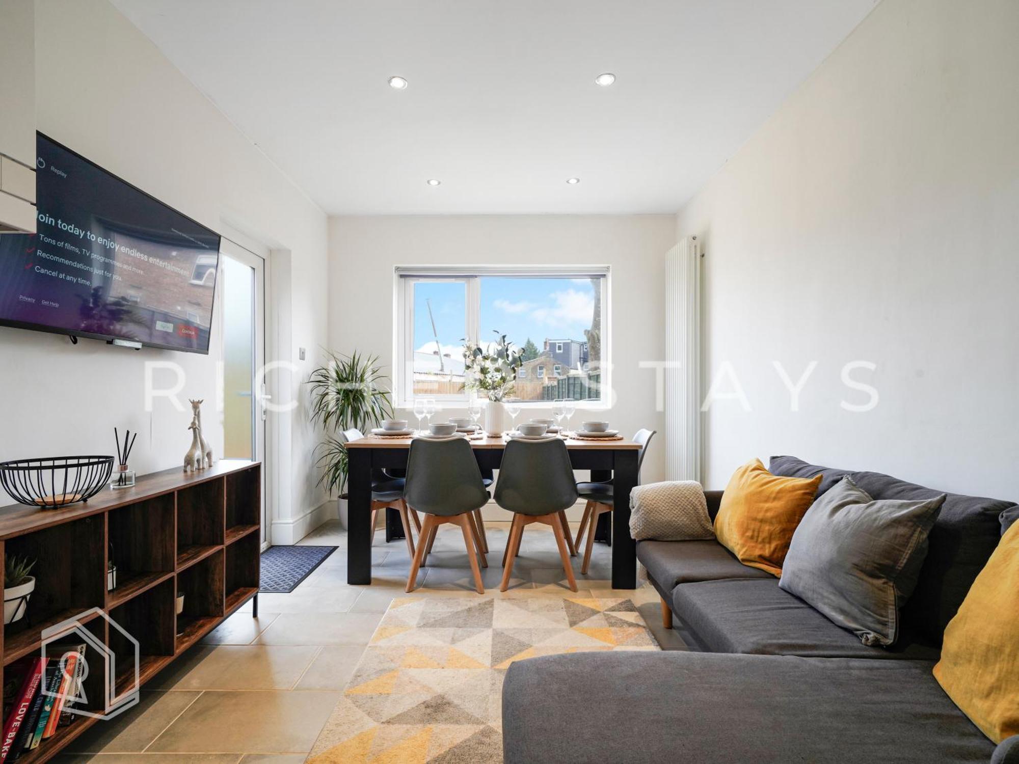 Watford Large 5Br Home - Contractors & Families Ngoại thất bức ảnh
